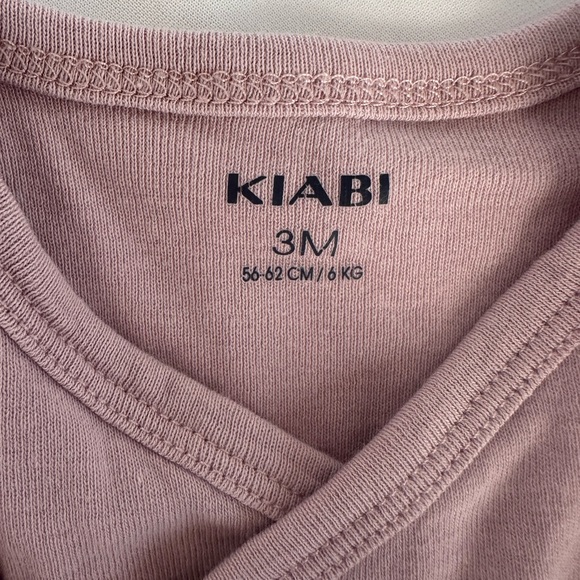 Bundle of 7 Baby Girl Bodysuits- 3 months. - Picture 16 of 16